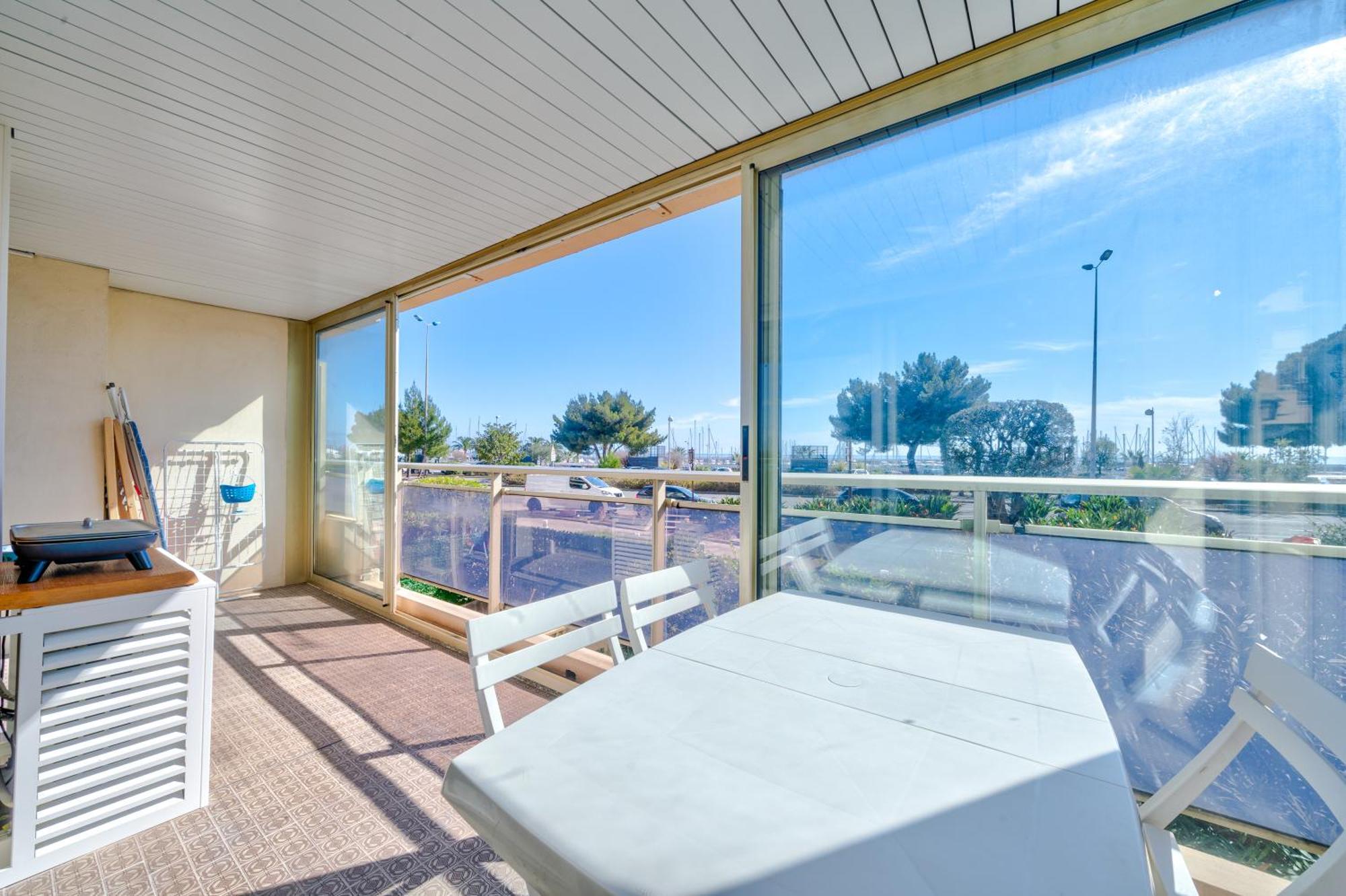 Magnifique 2 Pieces Vue Mer - Parking Proche Plage แซ็งต์-โลร็อง-ดู-วาร์ ภายนอก รูปภาพ